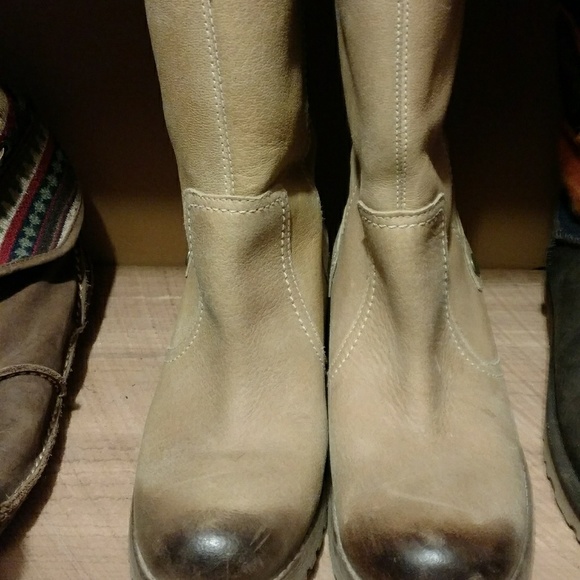 TIMBERLINE WATERPROOF BOOTS - Picture 1 of 5